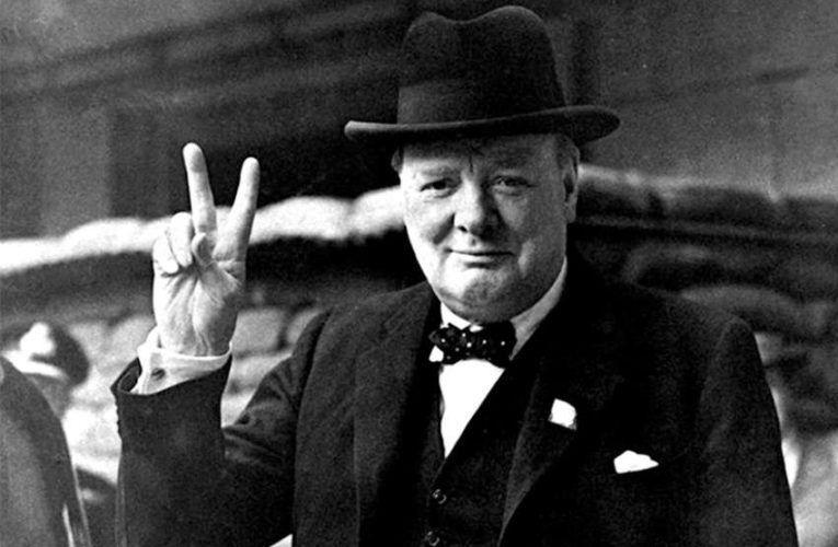លោក វីនស្តុន ឆឺចឈីល (Winston Churchill) ពន្យល់ប្រាប់អំពីរបៀបទទួលបានជោគជ័យ